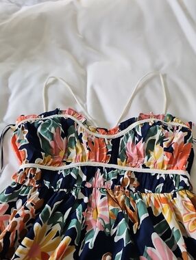 LUSH SIZE L Floral Spaghetti Strap Sundress - Navy Multicolor